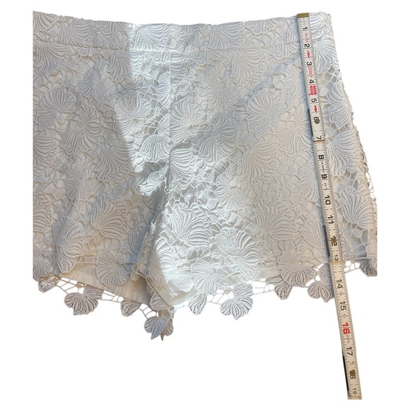 Ann Taylor White Lace High Waist Shorts - Picture 5 of 6